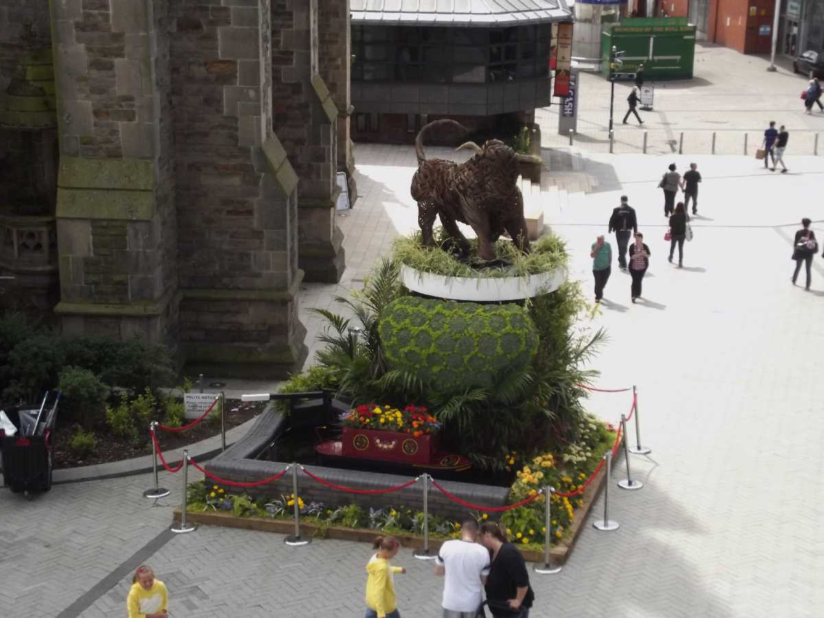 The Floral Trail, The Big Hoot & Sleuth at St Martin`s Square