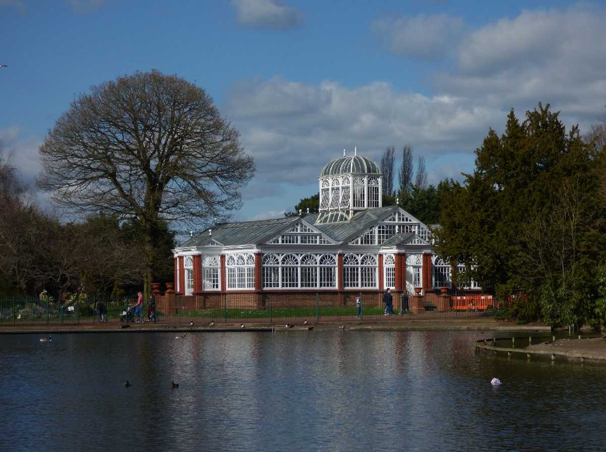 West Park in Wolverhampton, a Victorian gem!
